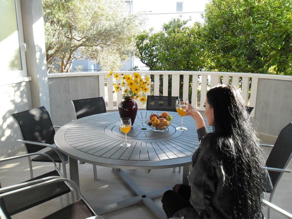 Apartment Sobin Kaštela Екстериор снимка
